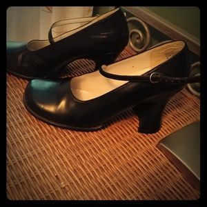 Unique black heels